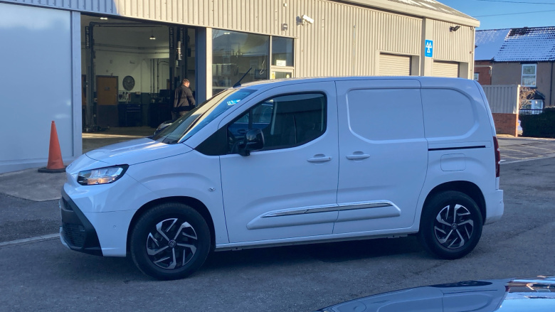 Toyota Proace City L1 Electric Sport Van 50kWh Auto